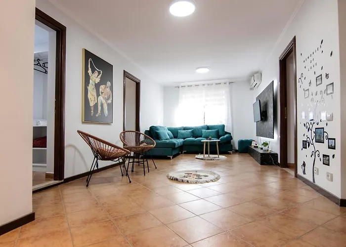 Urban Oasis Center * Тирана